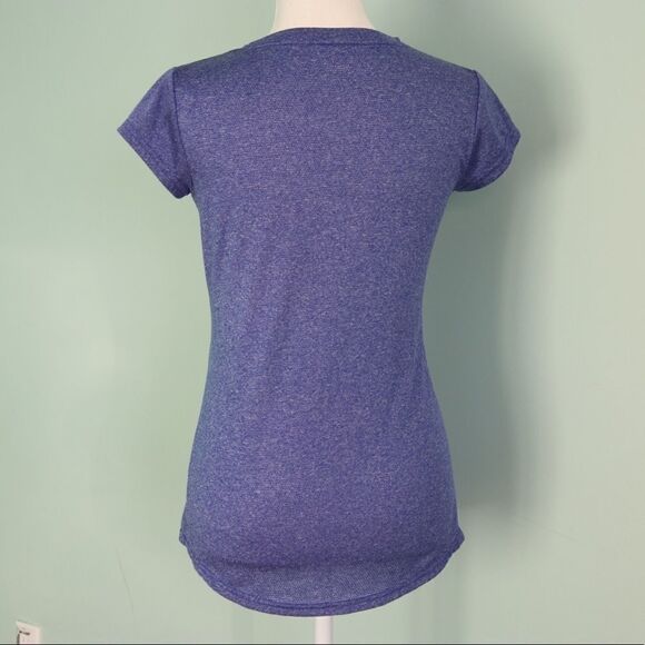 PUMA T-Shirt Size Extra Small - Picture 3 of 5